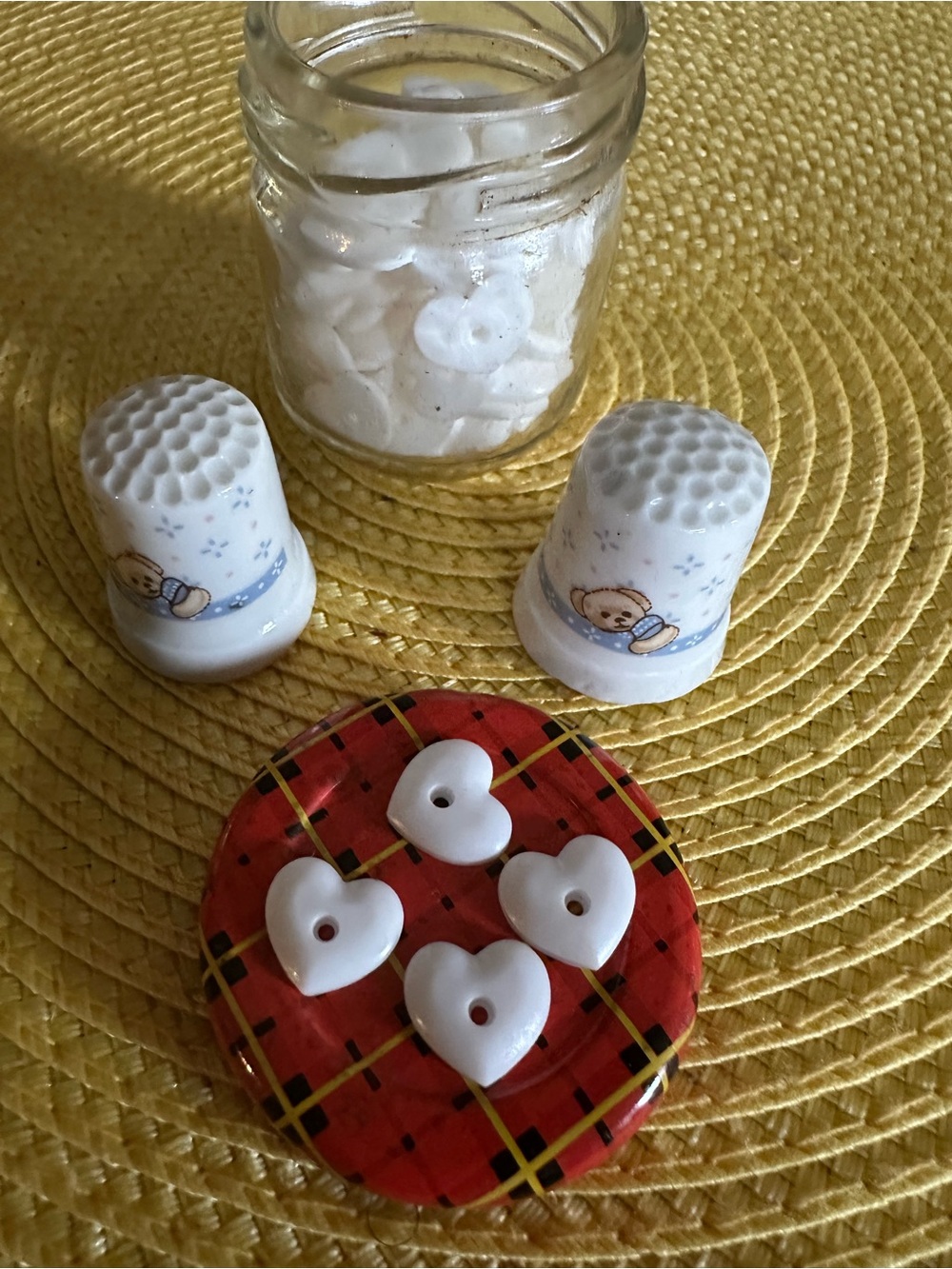 White Teddy Baby Ceramic Thimbles and white heart antique buttons(85).